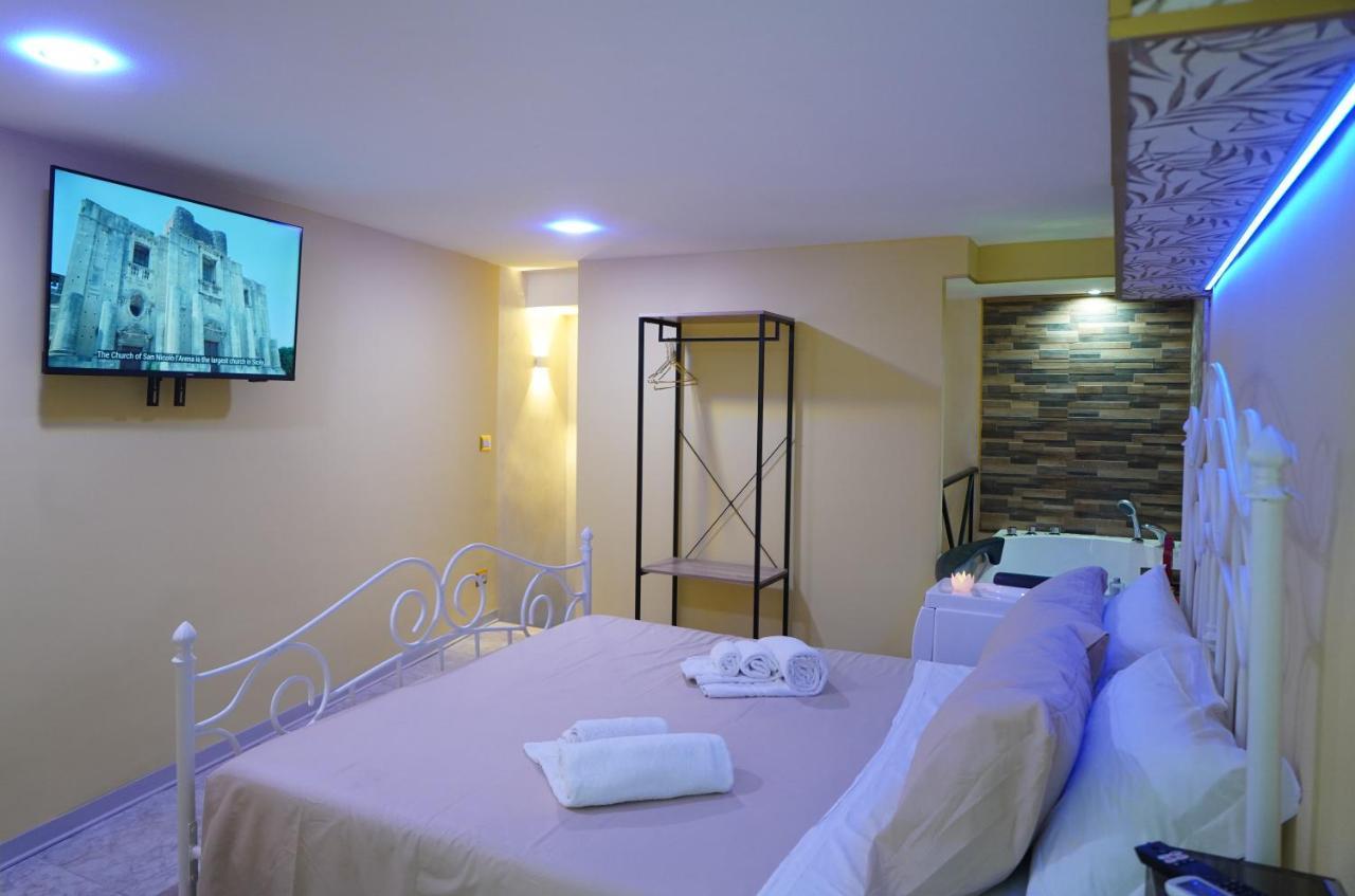 Corte Manzoni Independent Suite Catania Exterior foto